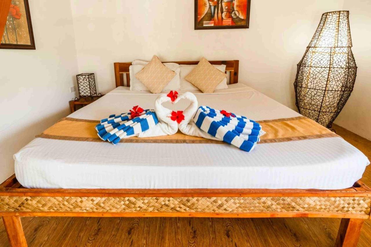 Romantic Beach Villas General Luna  Ngoại thất bức ảnh