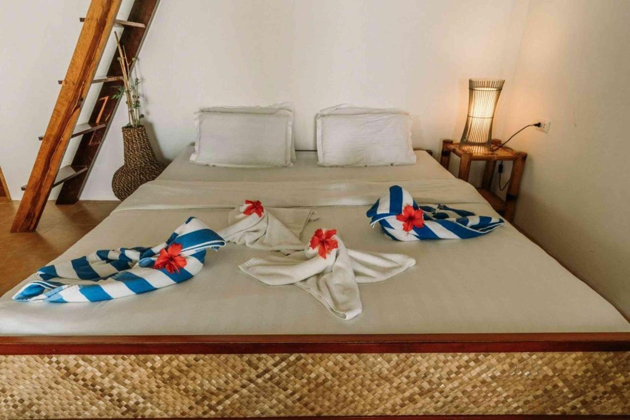 Romantic Beach Villas General Luna  Ngoại thất bức ảnh